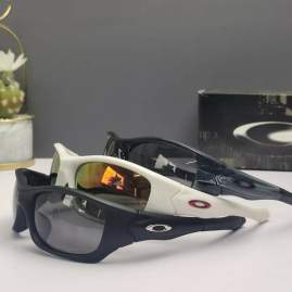 Picture of Oakley Sunglasses _SKUfw66124275fw